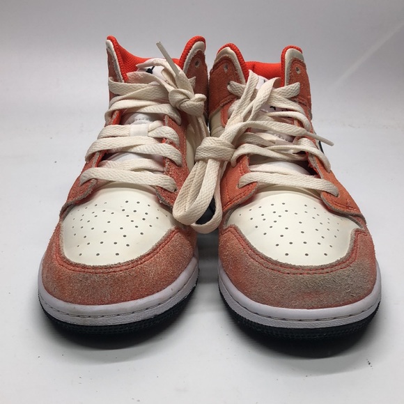 Air Jordan 1 Mid SE Peach/Black DV1336-800 USED Size 4Y - Picture 3 of 10